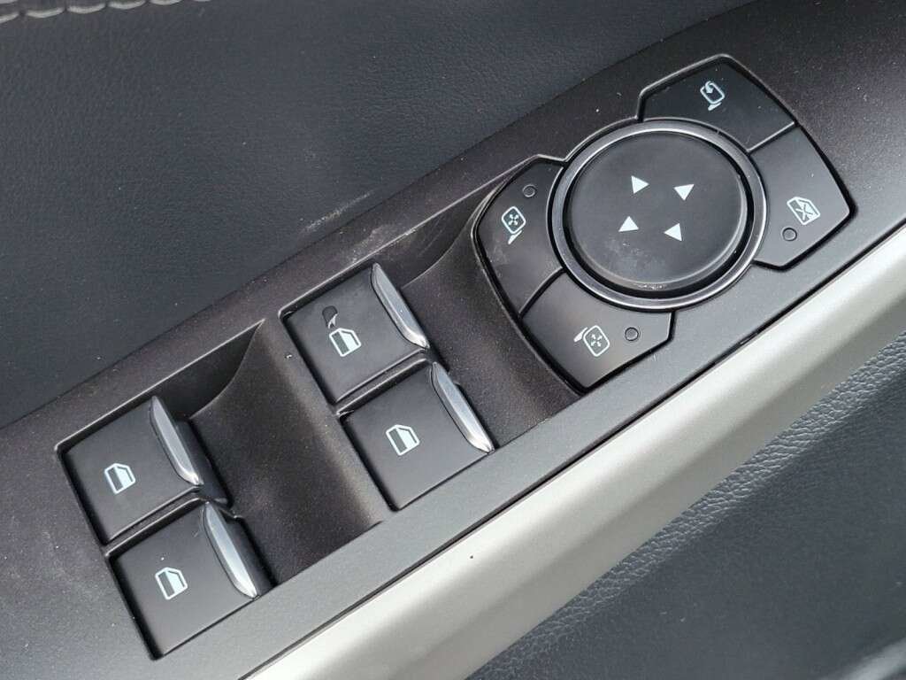 Used 2023 Black Metallic Ford XLT image 34