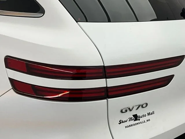 2023 GENESIS GV70 Standard - Photo 24