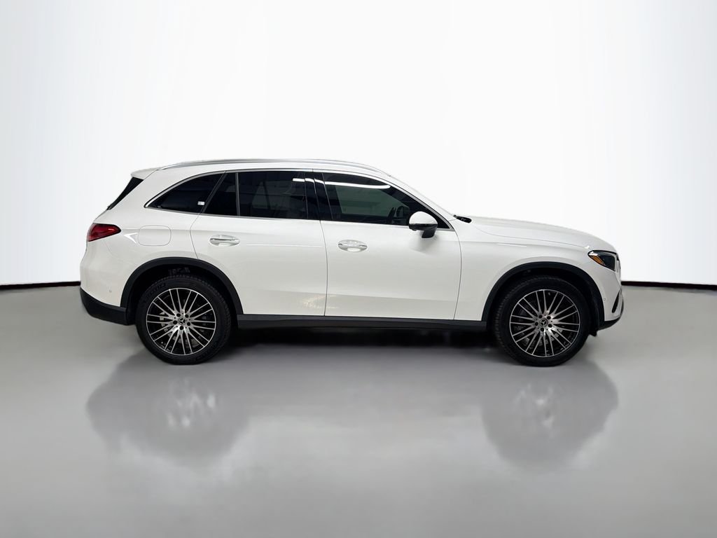 Used 2026 White Mercedes-Benz GLC 300 image 8