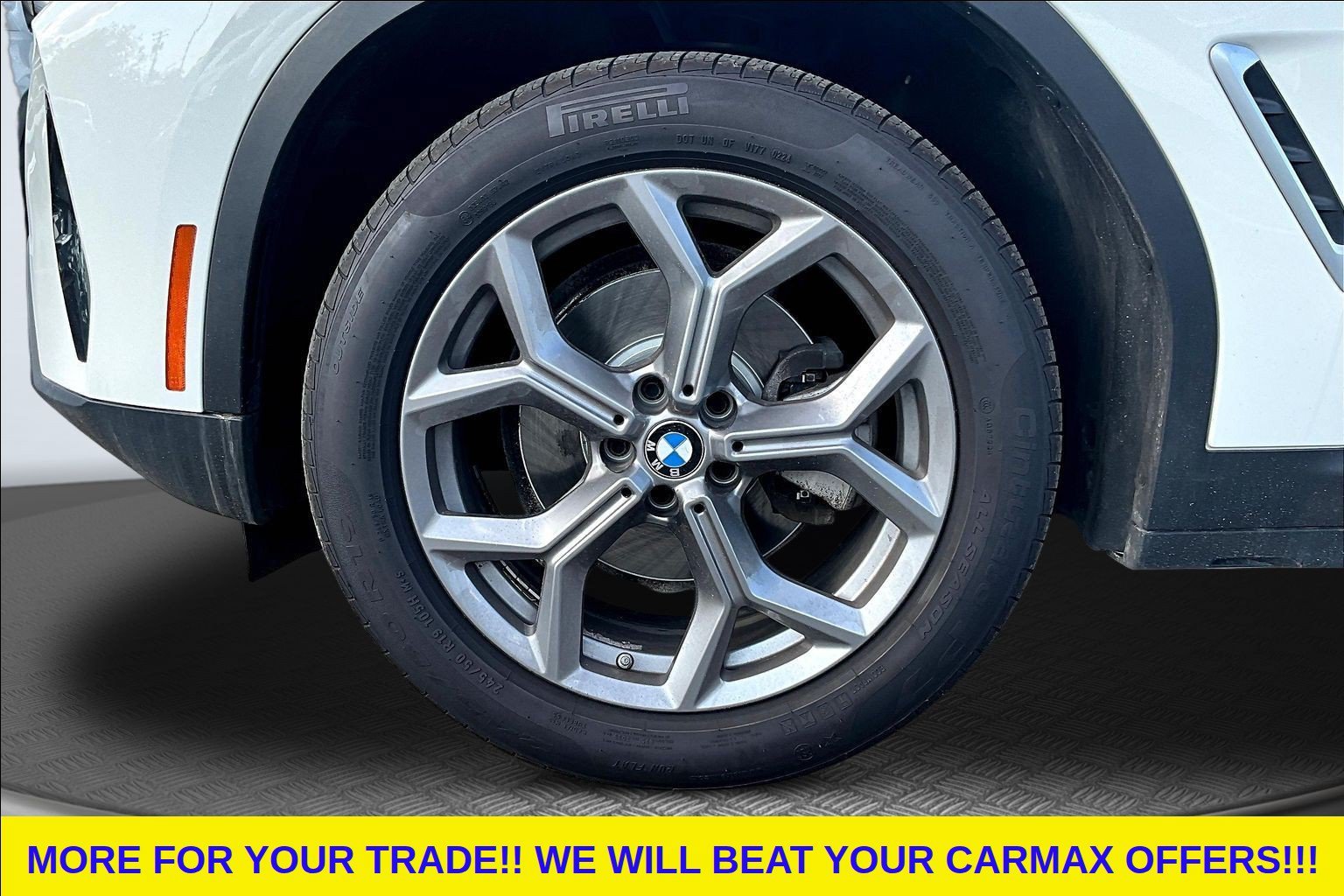 Used 2024 White BMW xDrive30i image 32