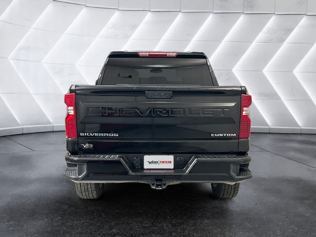 Used 2025 Black Chevrolet Custom image 5