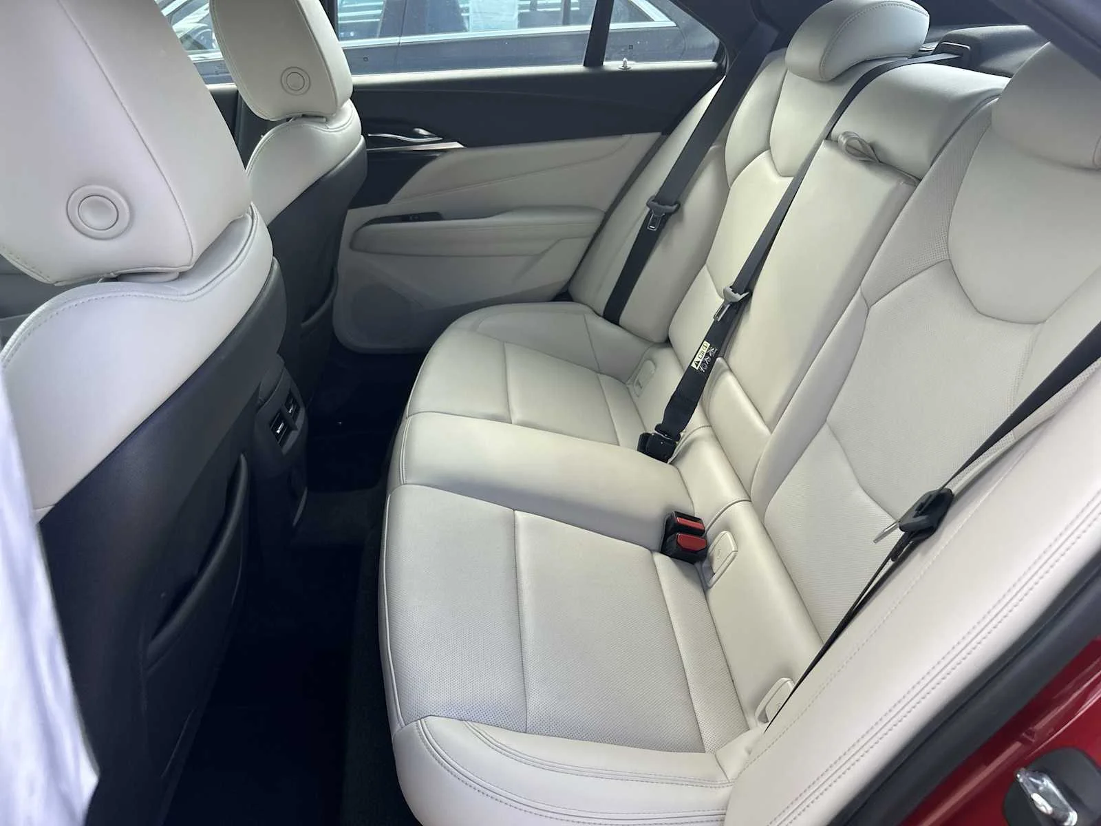 Used 2020 RED OBSESSION TINTCOAT Cadillac Premium Luxury image 24