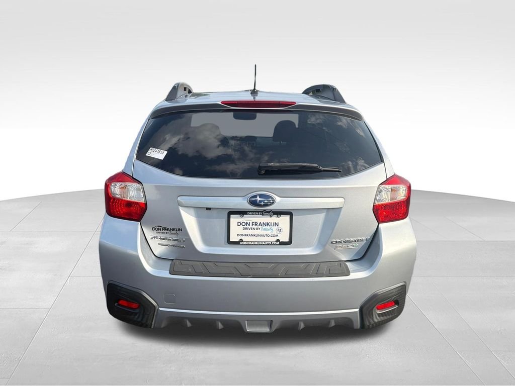 Used 2017 Silver Subaru 2.0i Premium image 18