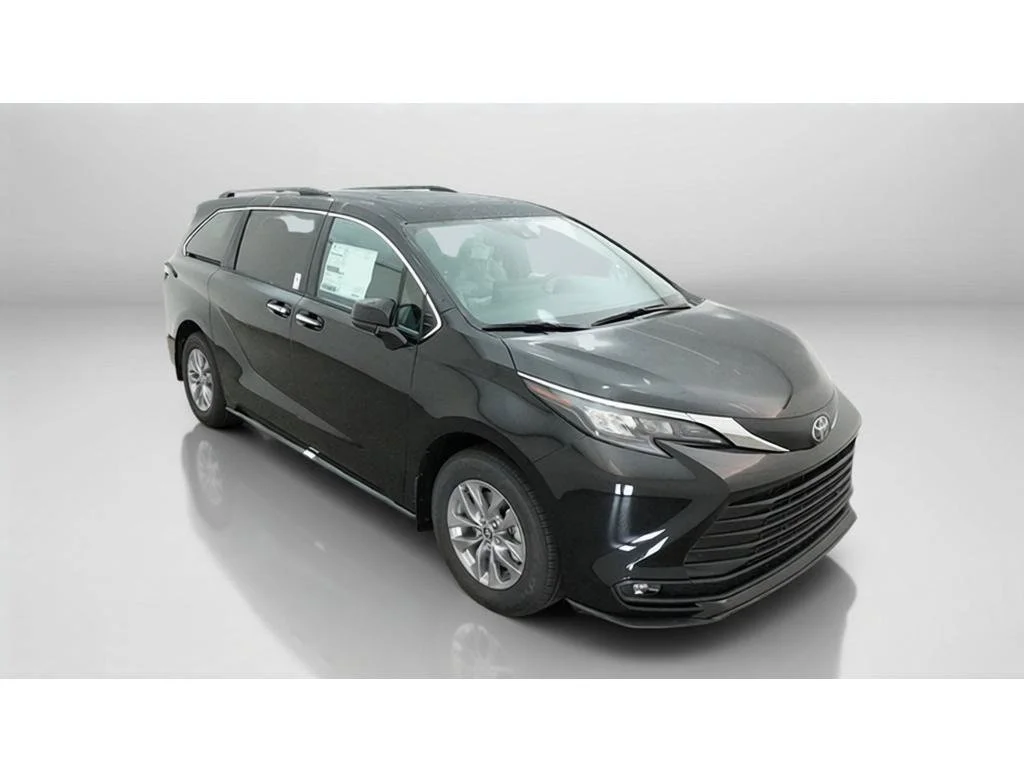 New 2026 Midnight Black Metallic Toyota XLE image 13