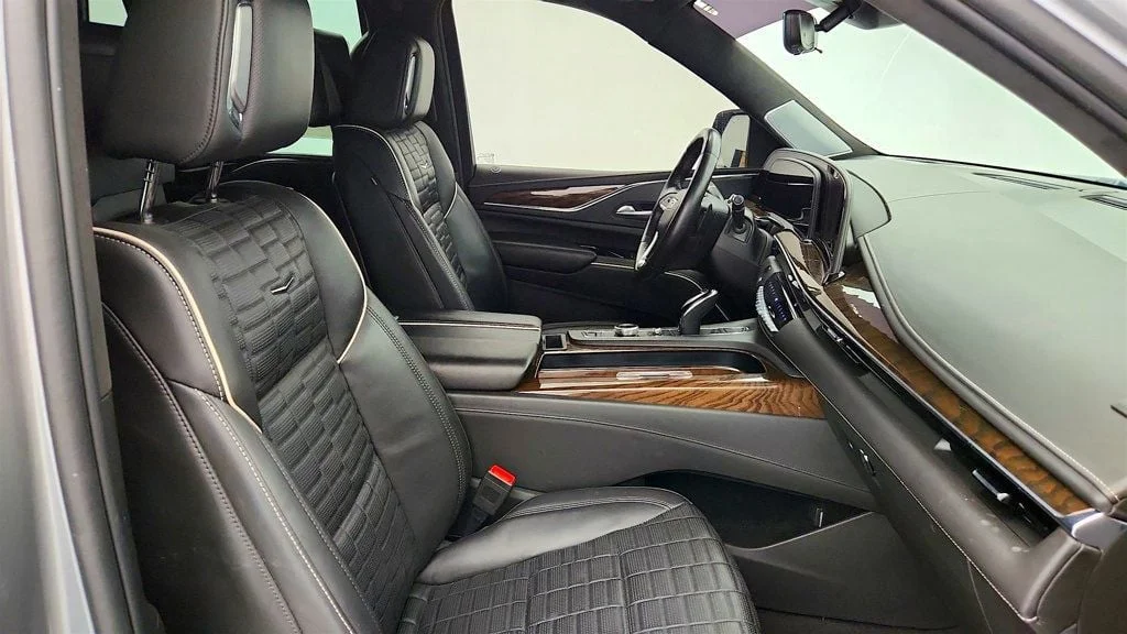 Used 2023 Argent Silver Metallic Cadillac 4WD Sport Platinum w/ Onyx Pkg & Super Cruise image 23