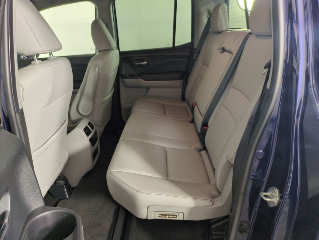 Used 2023 Platinum White Pearl Honda RTL image 24
