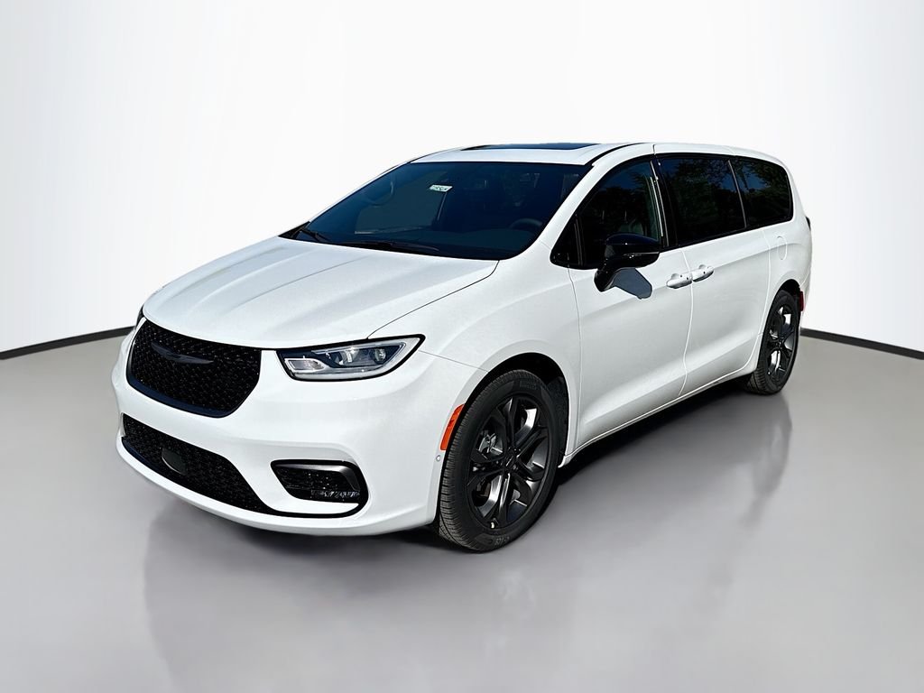 2026 Chrysler Pacifica Select - Photo 8
