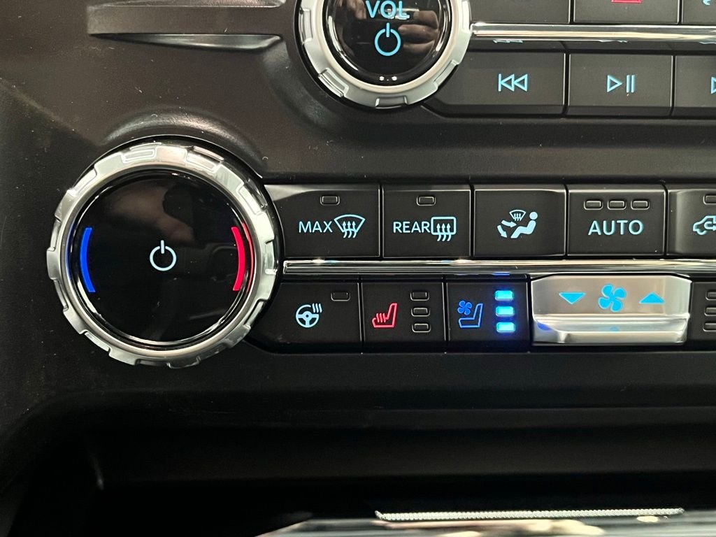 New 2026 Gray Ford Lariat image 5