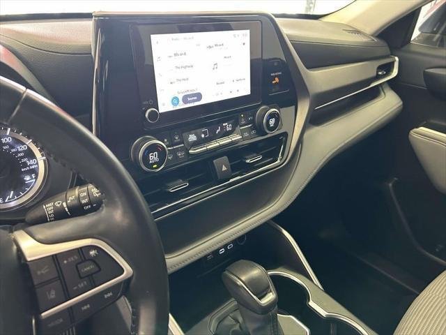 Certified Used 2024 CELESTIAL SILVER Toyota  image 21
