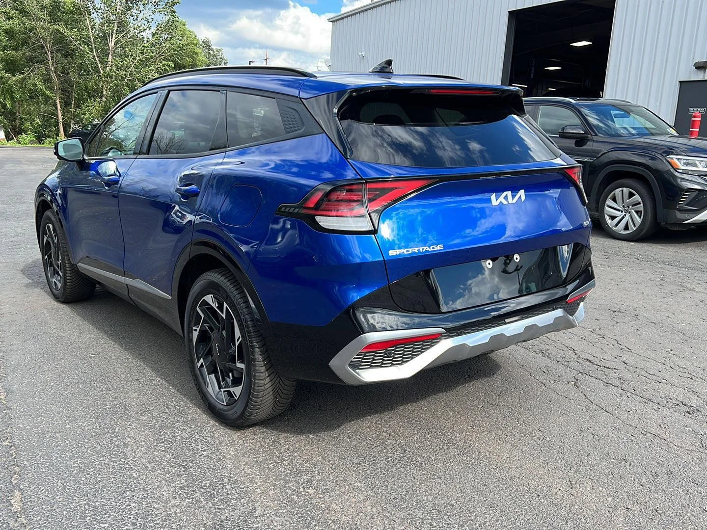 Used 2023 Sapphire Blue Kia SX-Prestige image 3