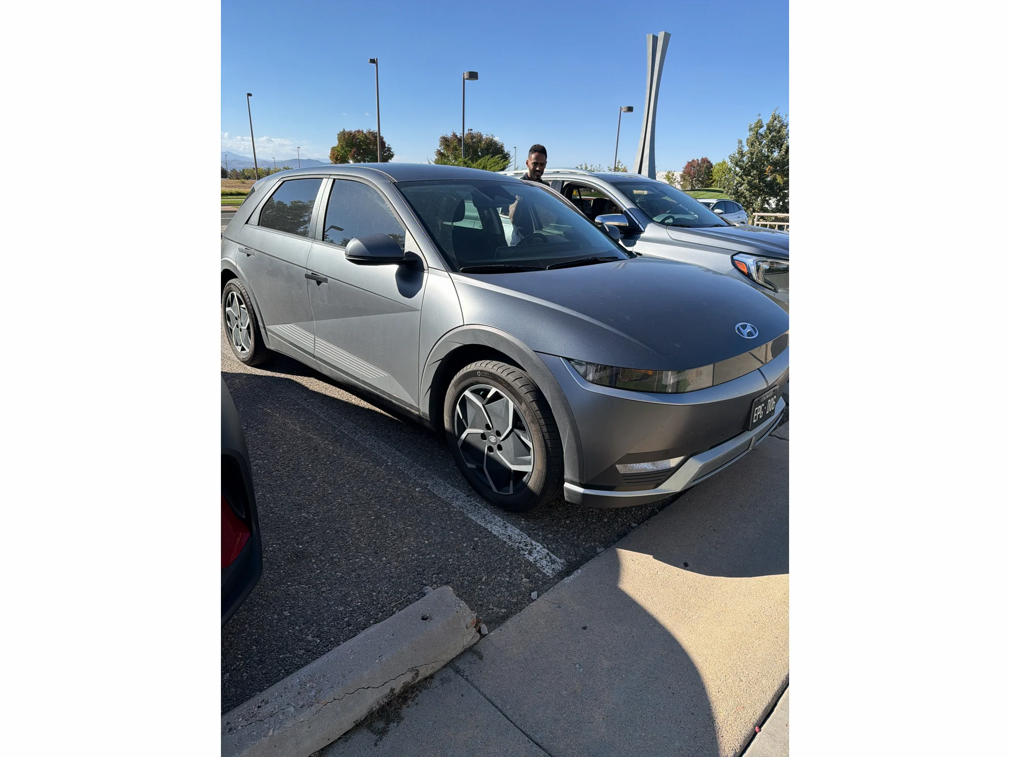 Used 2024 Gray Hyundai SEL image 6