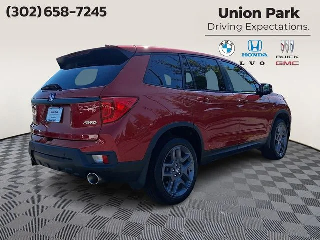 Used 2023 Radiant Red Metallic II Honda EX-L image 4