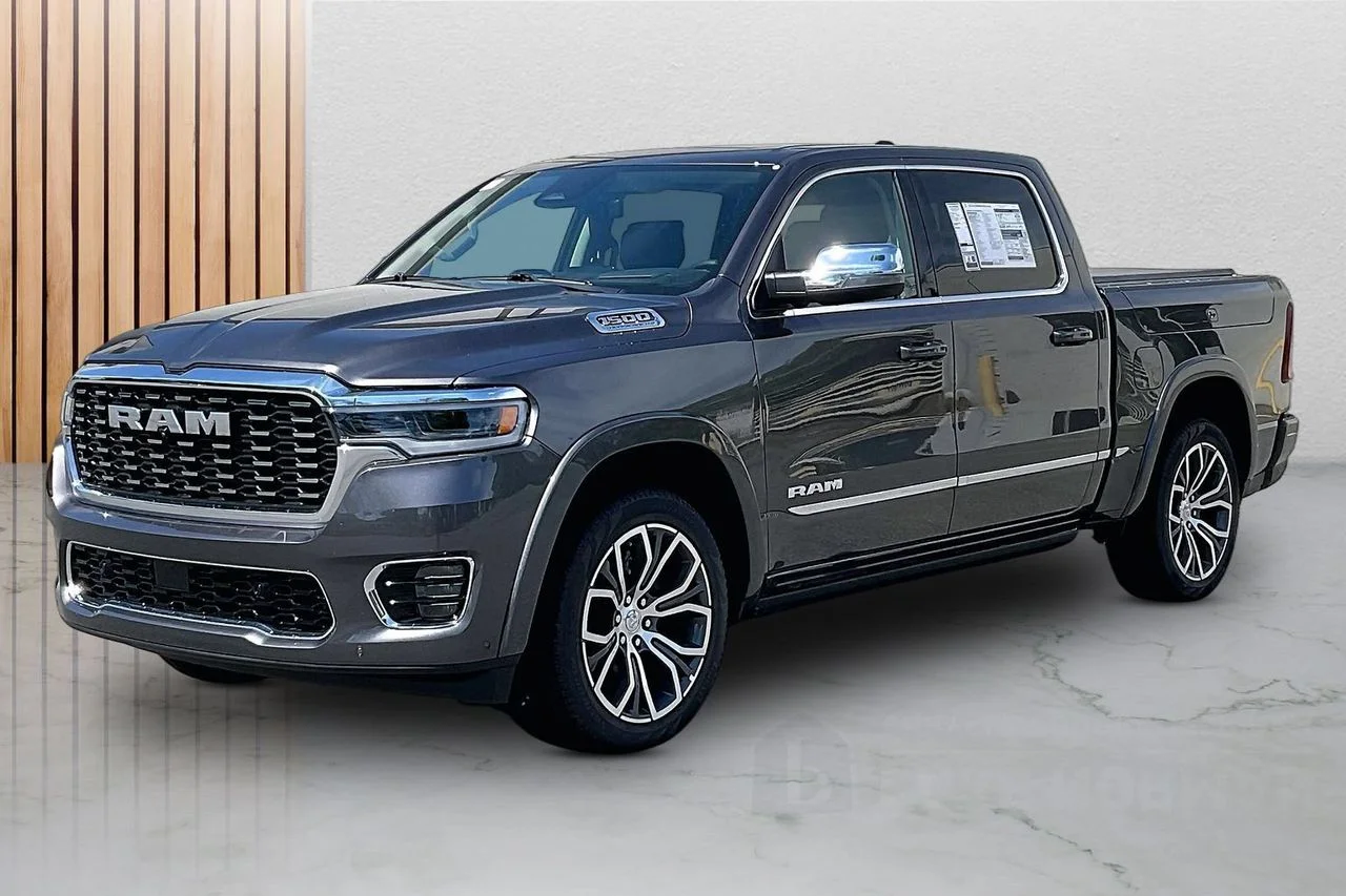 New 2026 Granite Crystal Metallic Clear-Coat Exterior Paint RAM Tungsten image 4