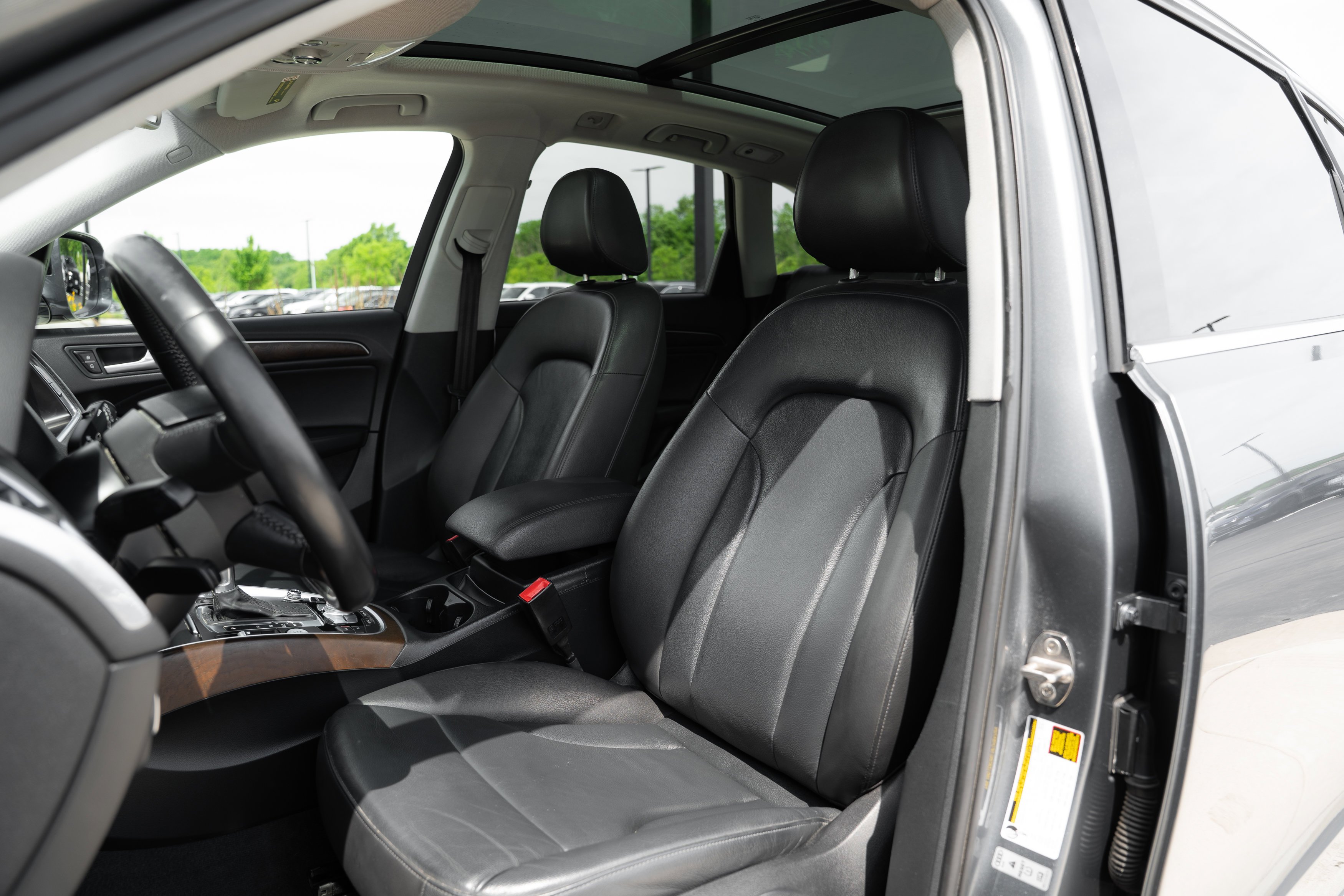 Used 2016 Monsoon Gray Metallic Audi Premium Plus image 24