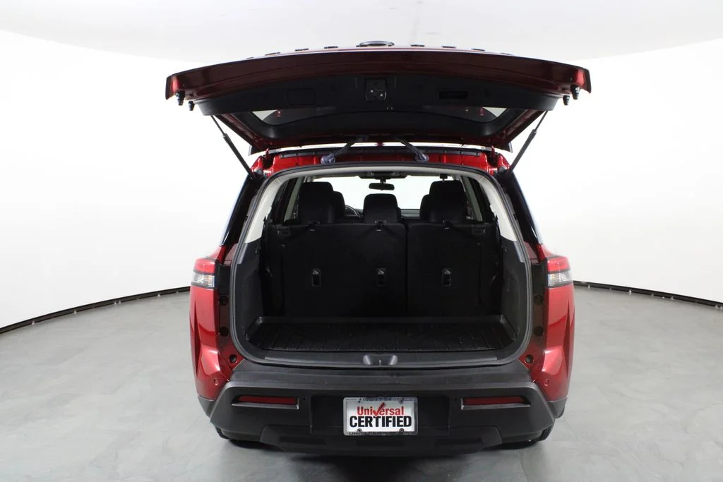2024 Nissan Pathfinder SV - Photo 17