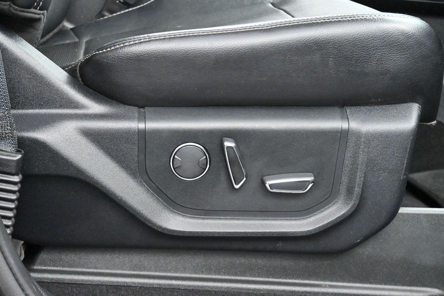 Used 2019 Agate Black Ford LARIAT image 36
