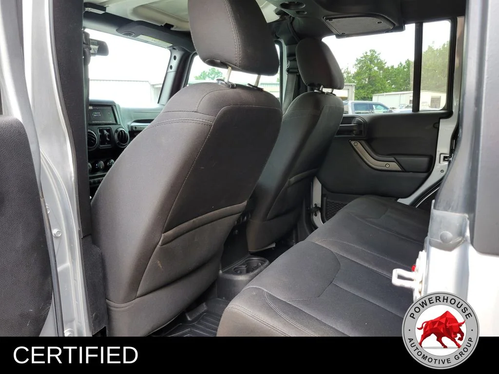 Used 2016 Silver Jeep Unlimited Sport image 15