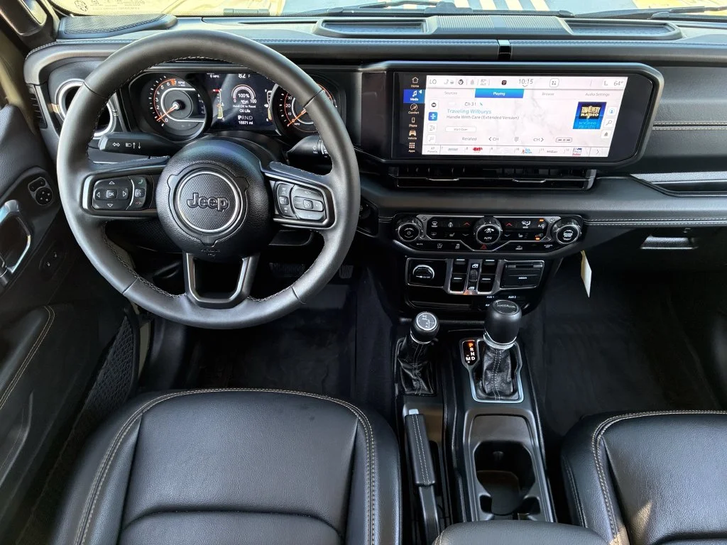 Used 2025 Green Jeep High Tide image 3