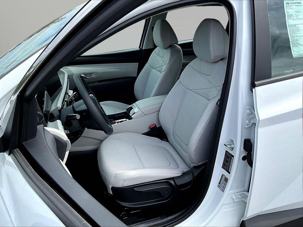 New 2026 White Hyundai SE AWD image 19