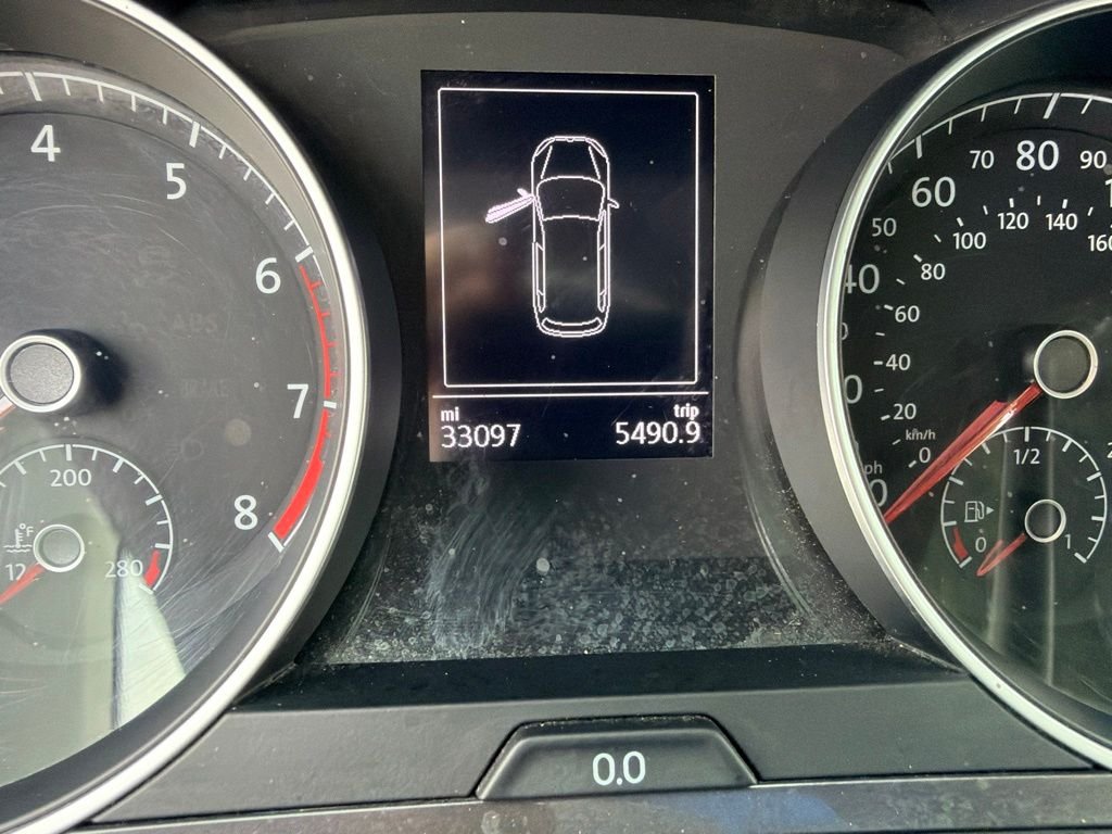 Used 2017 Blue Volkswagen TSI SE image 13
