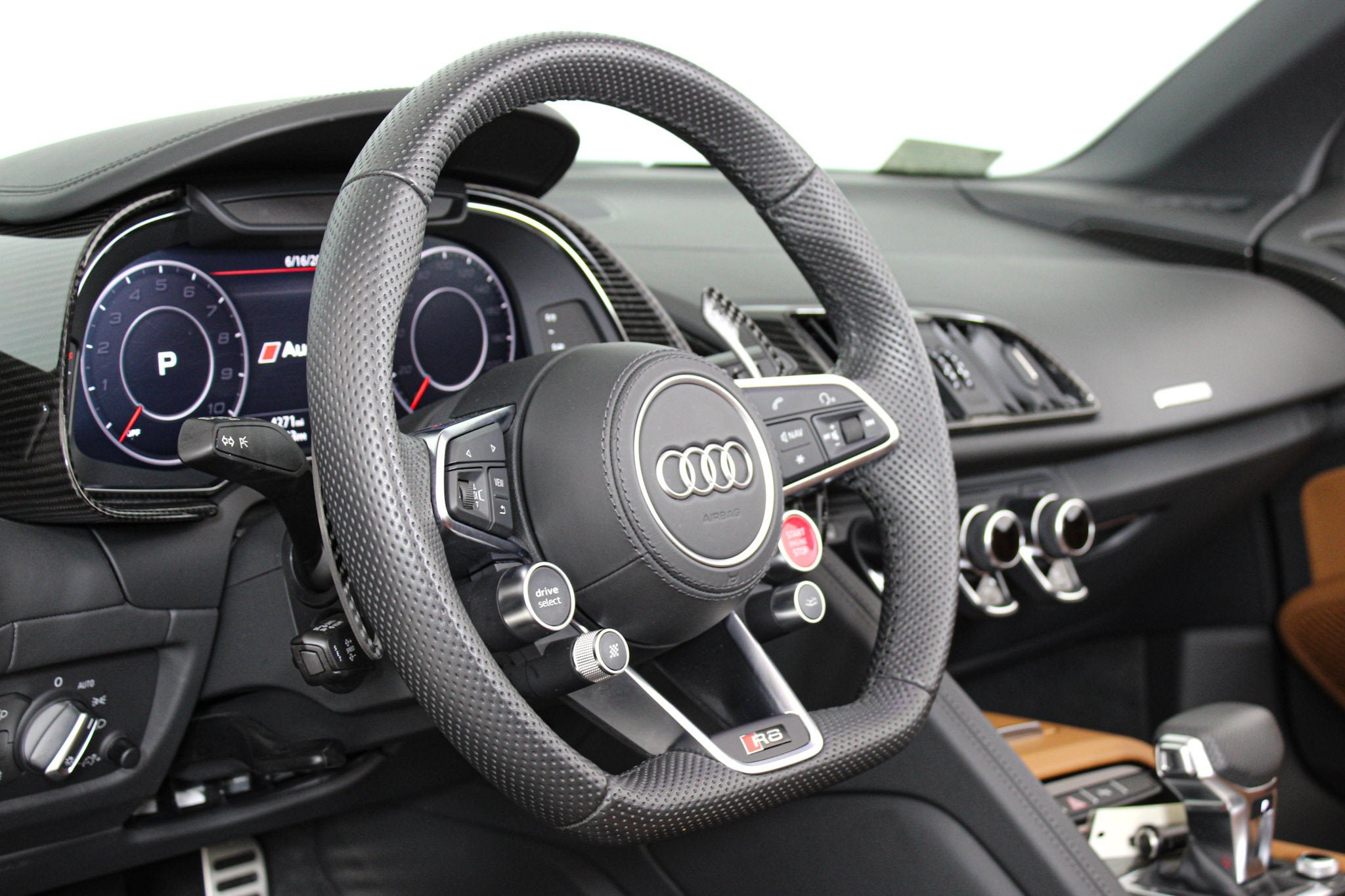 Used 2023 Black Audi V10 performance image 39