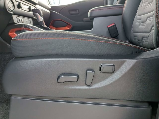 New 2026 Boulder Gray Pearl Nissan Crew Cab PRO-X® image 17