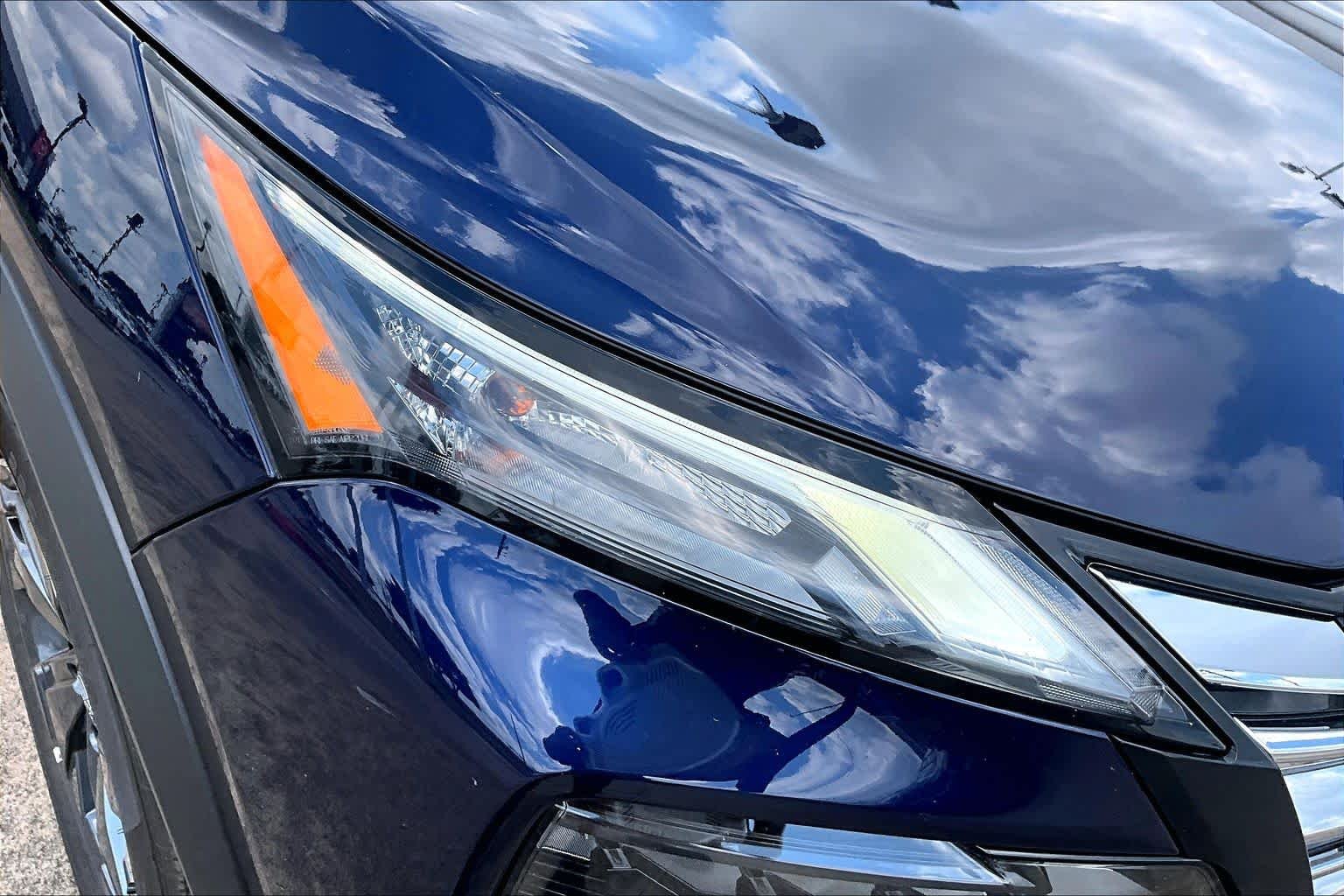 Used 2025 Deep Ocean Blue Pearl Nissan SV image 26