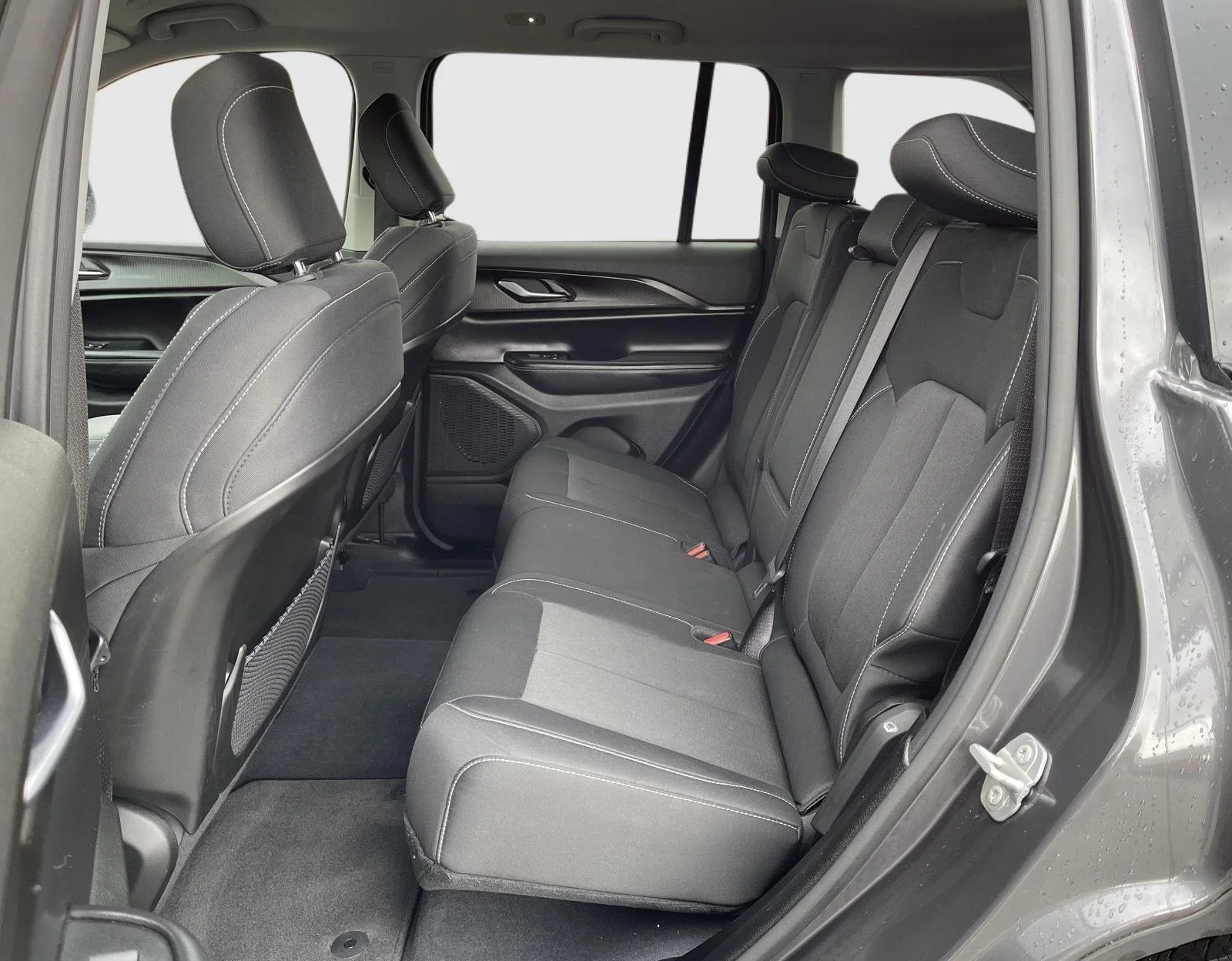 Used 2023 Baltic Gray Metallic Clearcoat Jeep Laredo image 14