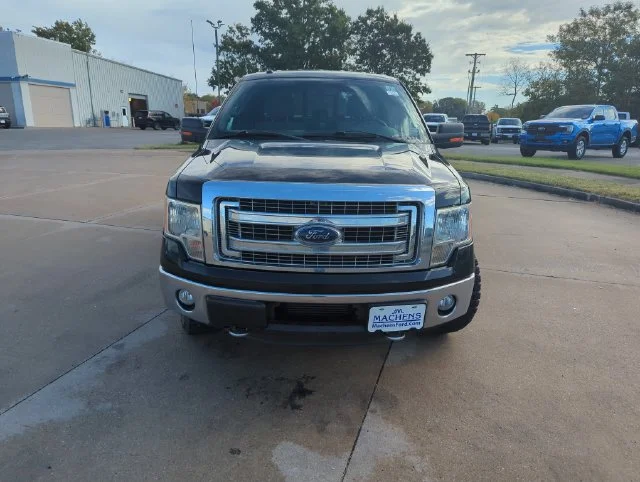Used 2013 Black Ford XLT image 9