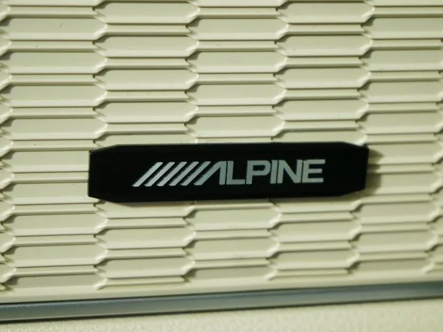 Used 2023 Silver Jeep Limited image 24