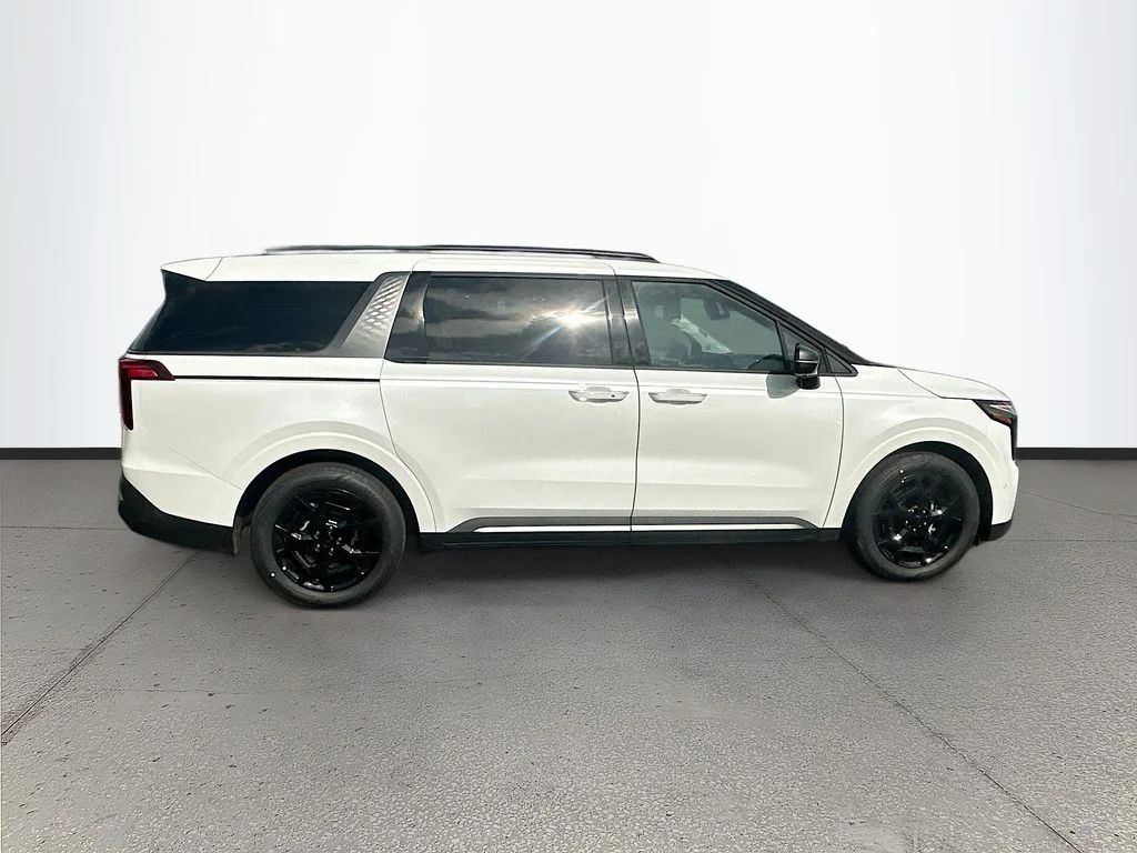 New 2026 Snow White Pearl Kia SX image 8