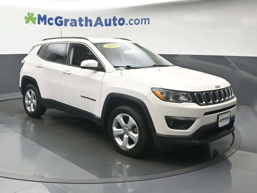 Used 2020 White Jeep Latitude image 2