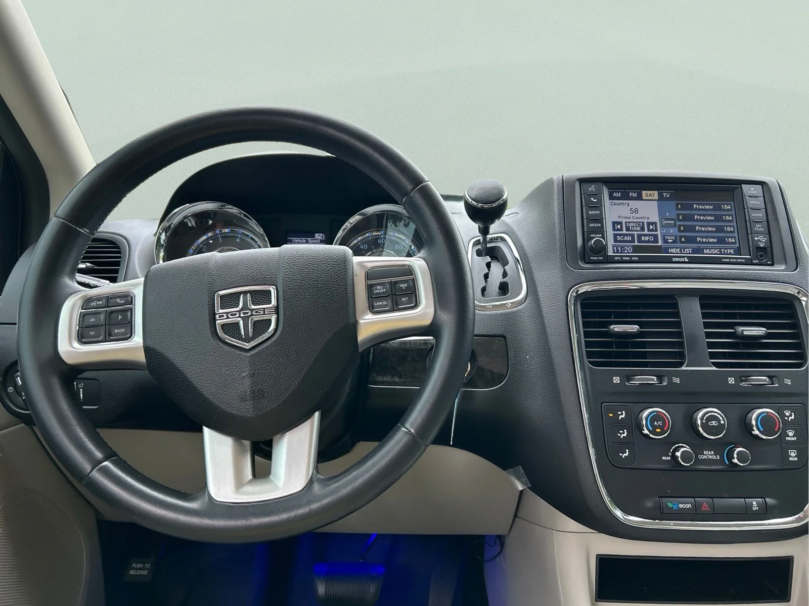 Used 2013 Stone White Dodge SXT image 23