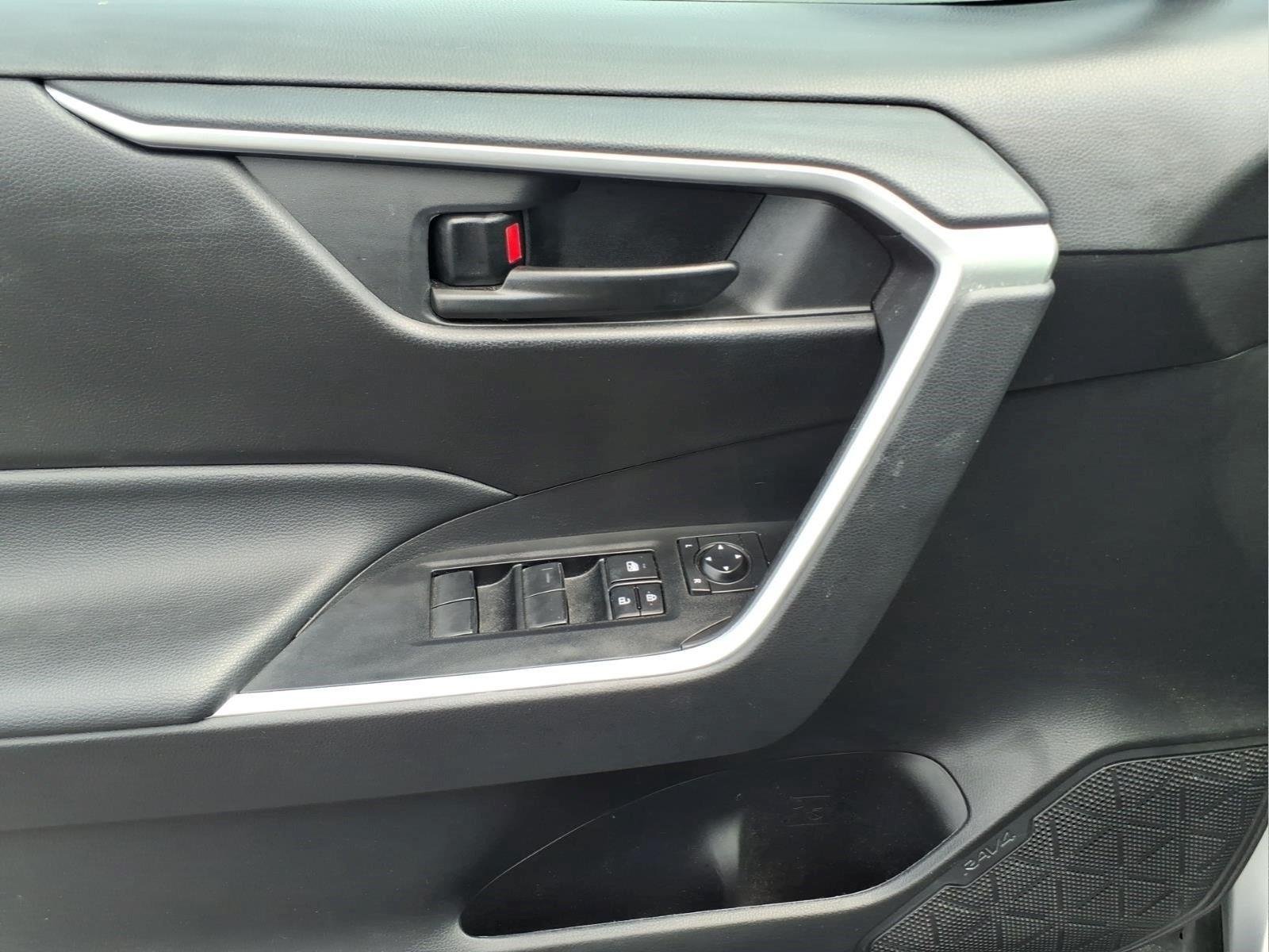 Used 2024 Silver Sky Metallic Toyota LE image 16