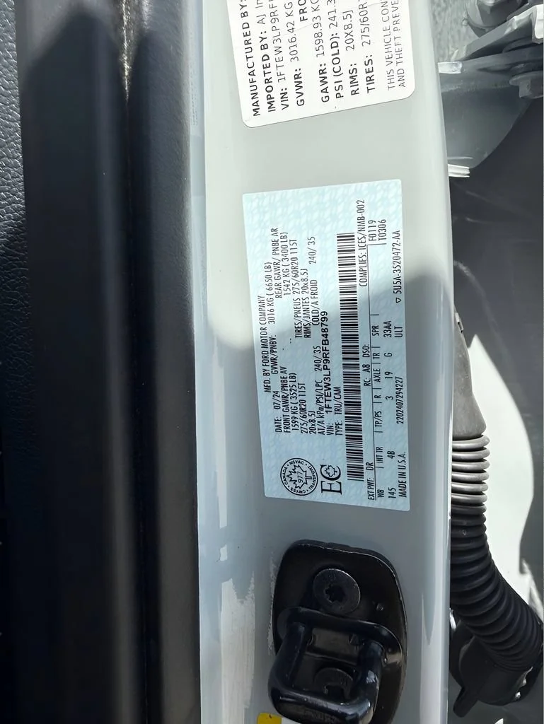 Used 2024 Gray Ford XLT image 34