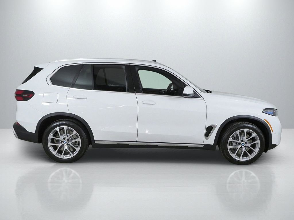 Used 2026 Alpine White BMW xDrive50e image 9