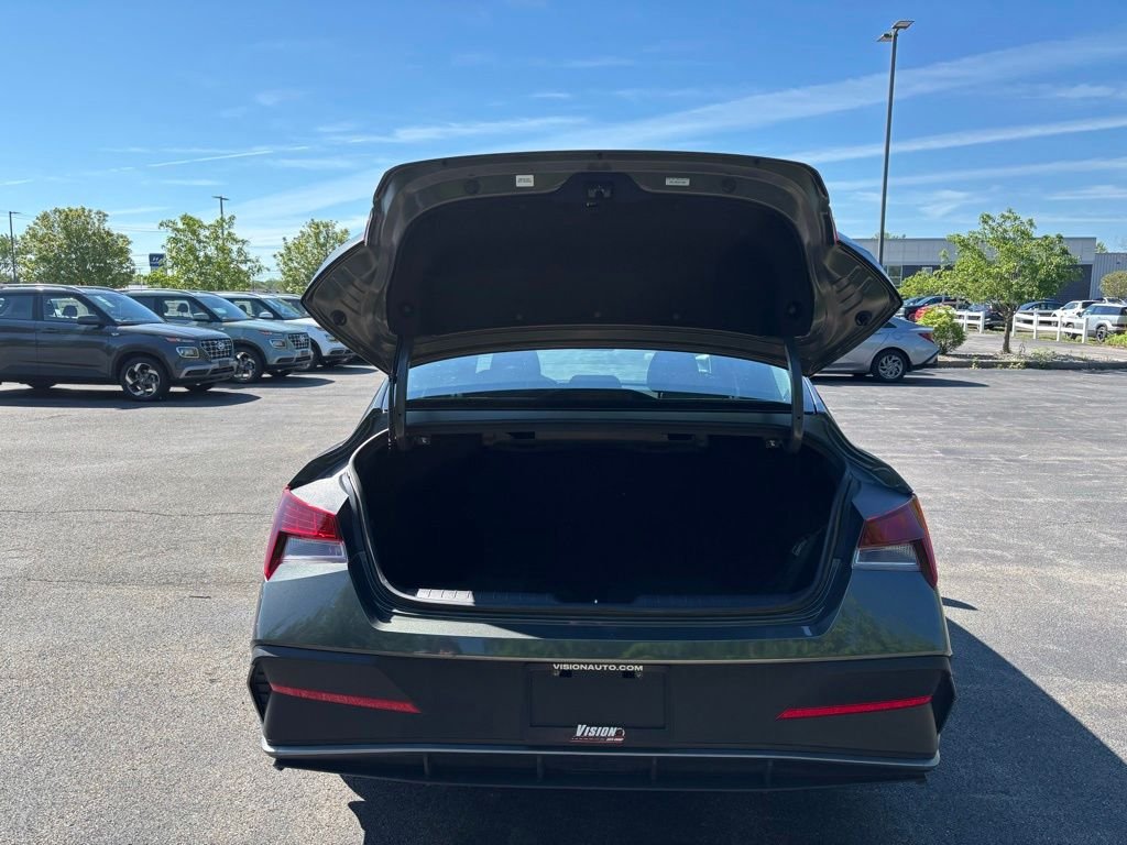 Used 2026 Gray Hyundai SE image 12