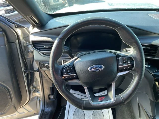 Used 2024 Silver Ford ST image 32