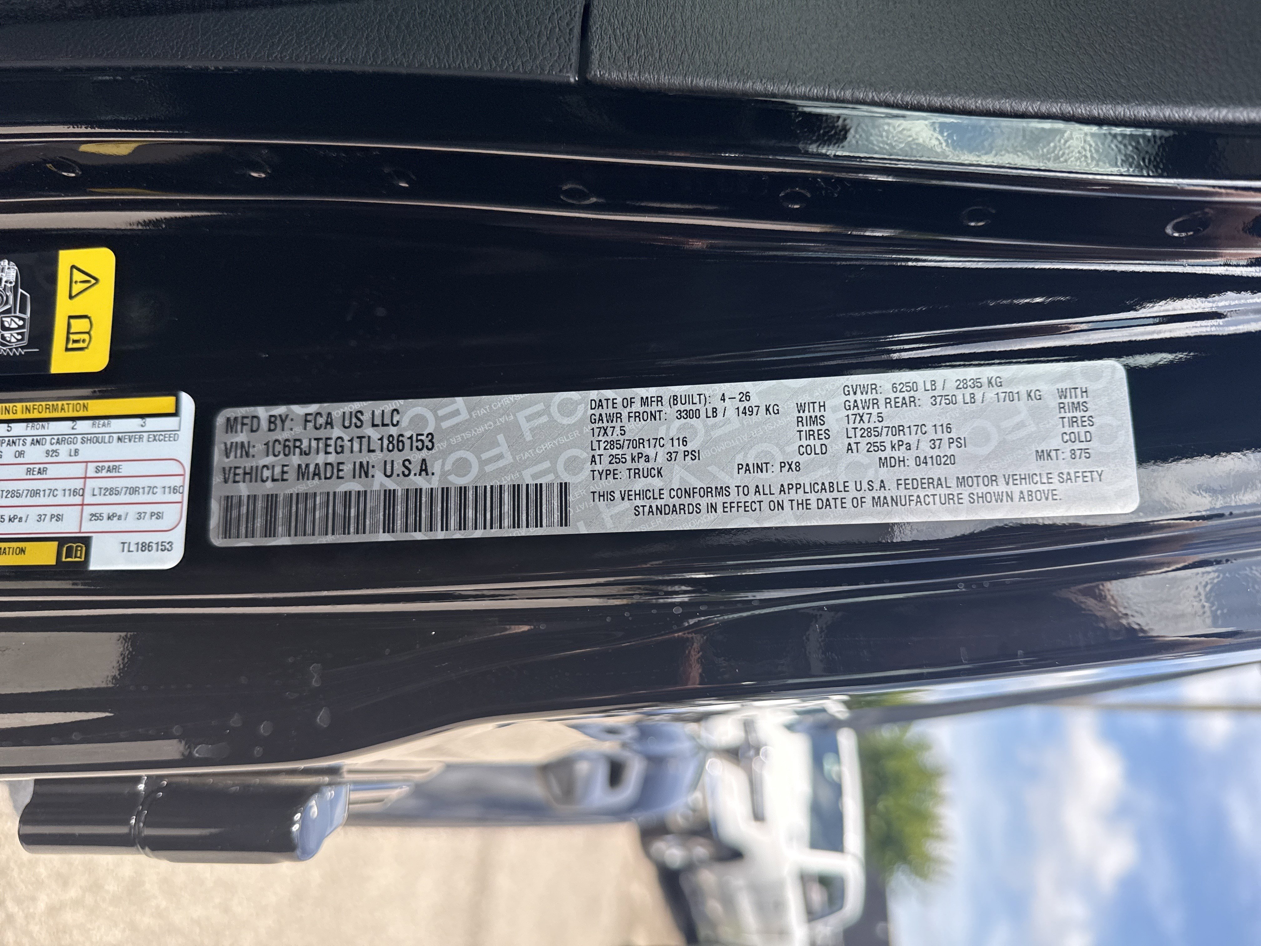 New 2026 Black Clear-Coat Exterior Paint Jeep Mojave X image 31