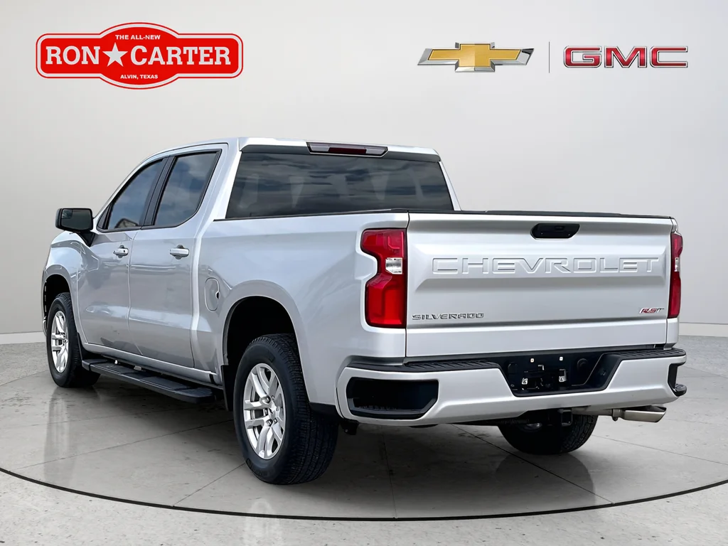 Used 2022 Silver Chevrolet RST image 4