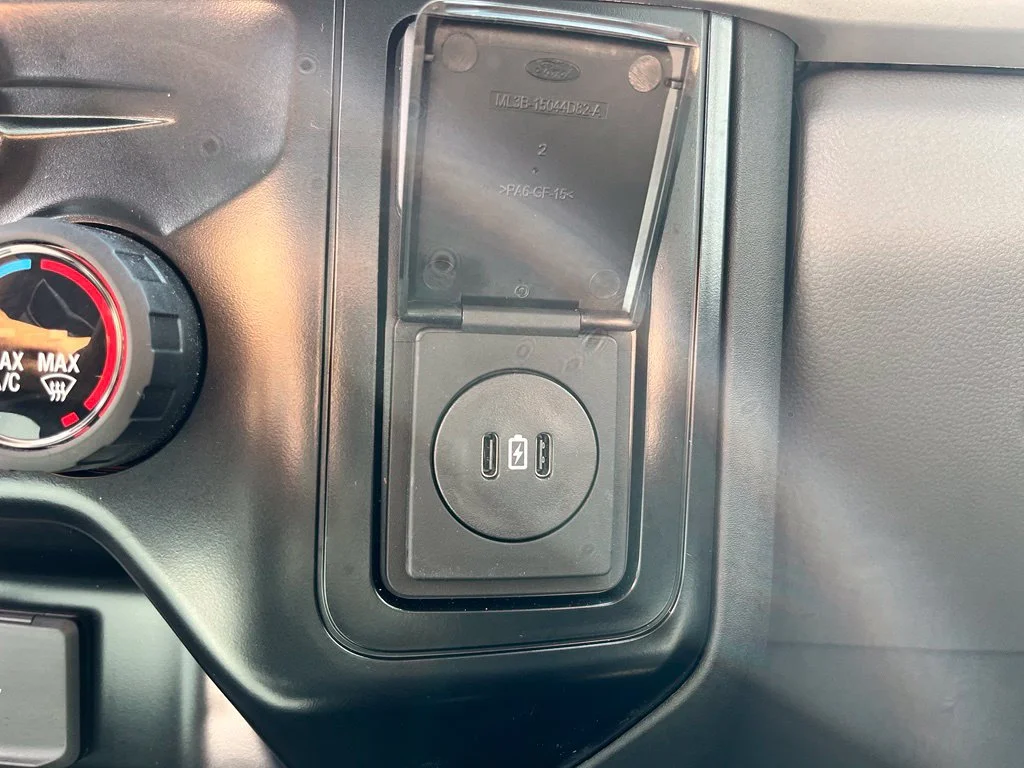 Used 2025 White Ford XL image 27