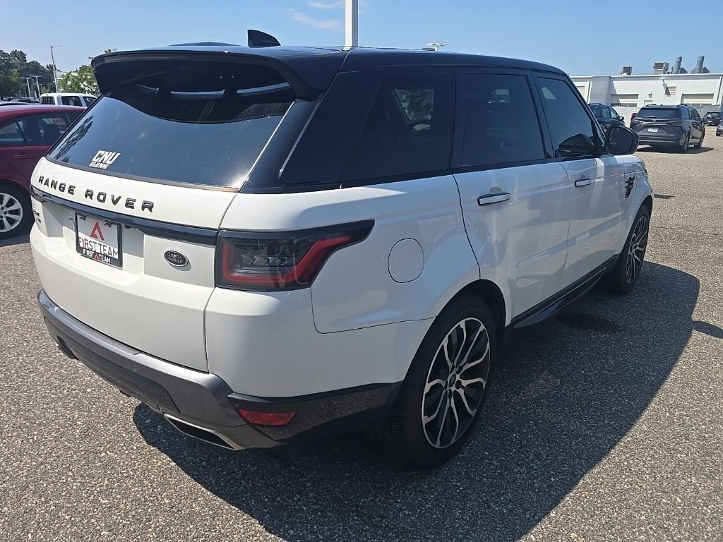 Used 2021  Land Rover HSE Silver Edition image 5