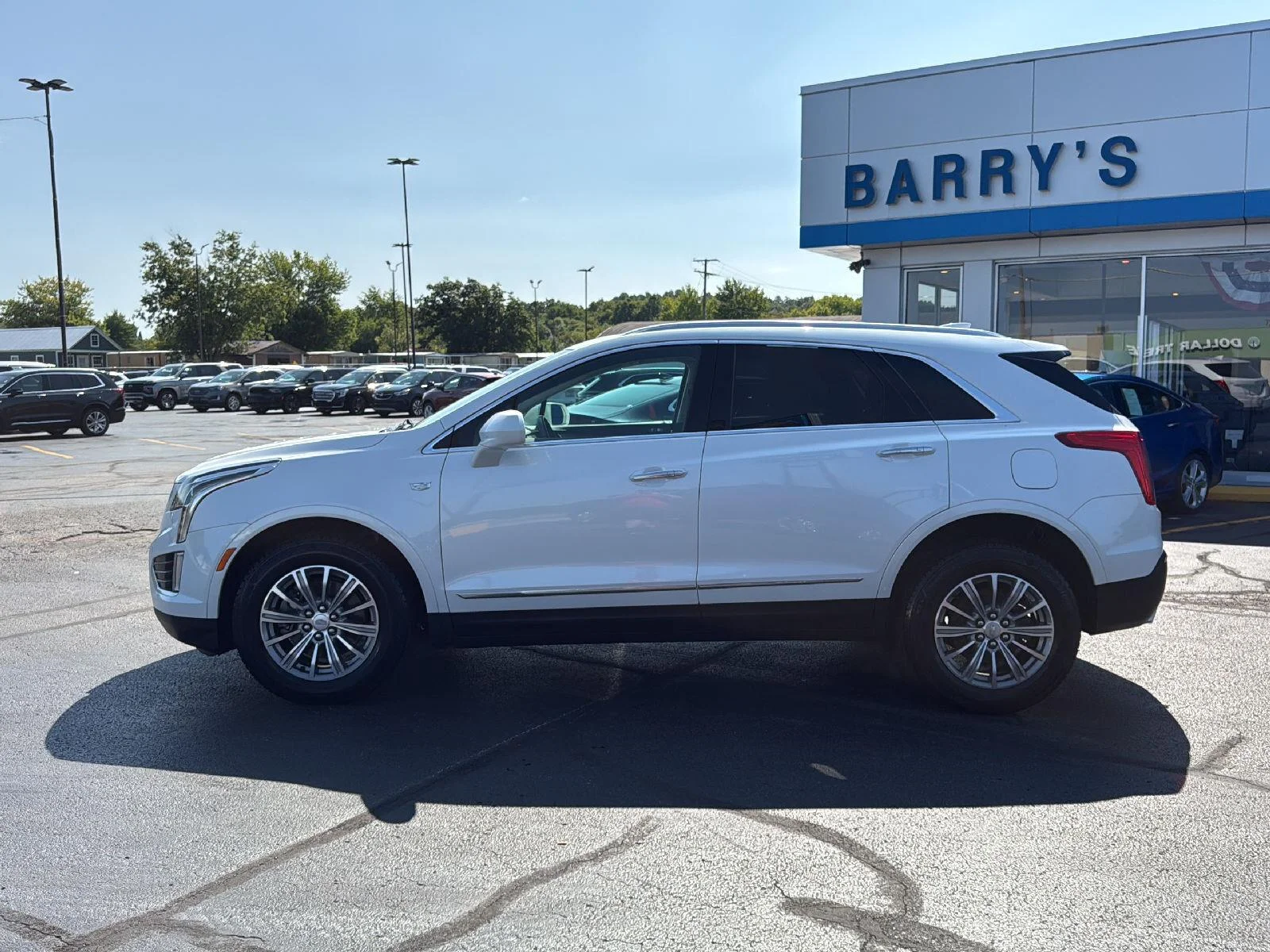 Used 2017 Cadillac XT5 Luxury with VIN 1GYKNBRS3HZ173961 for sale in West Union, OH
