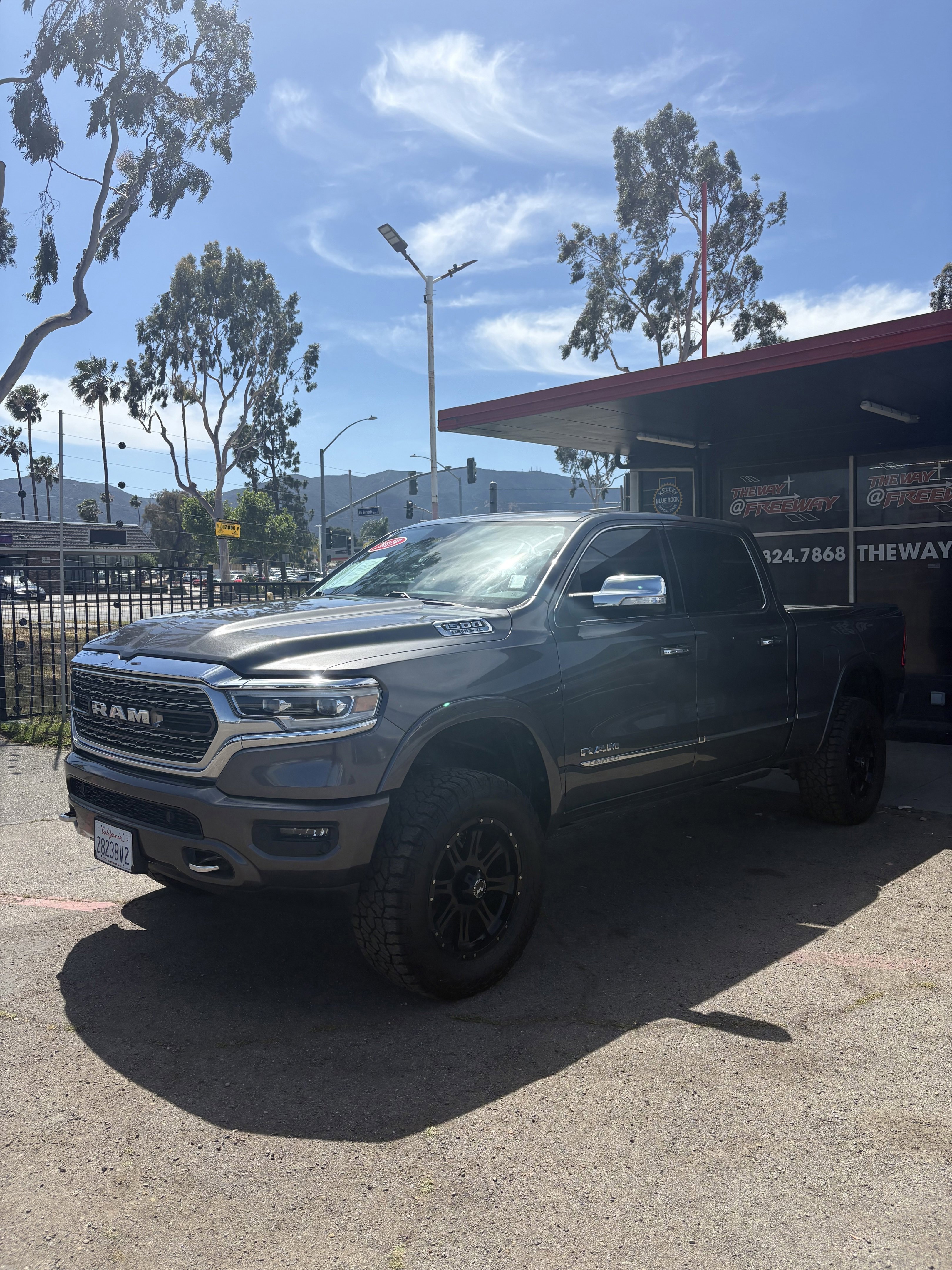 2019 RAM 1500 Limited 4x4 Crew Cab 6'4's photo