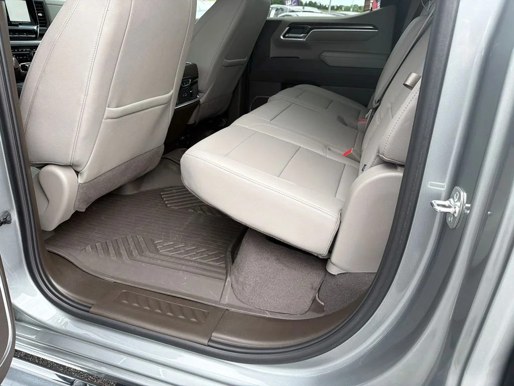 Used 2025 Gray Chevrolet LTZ image 20