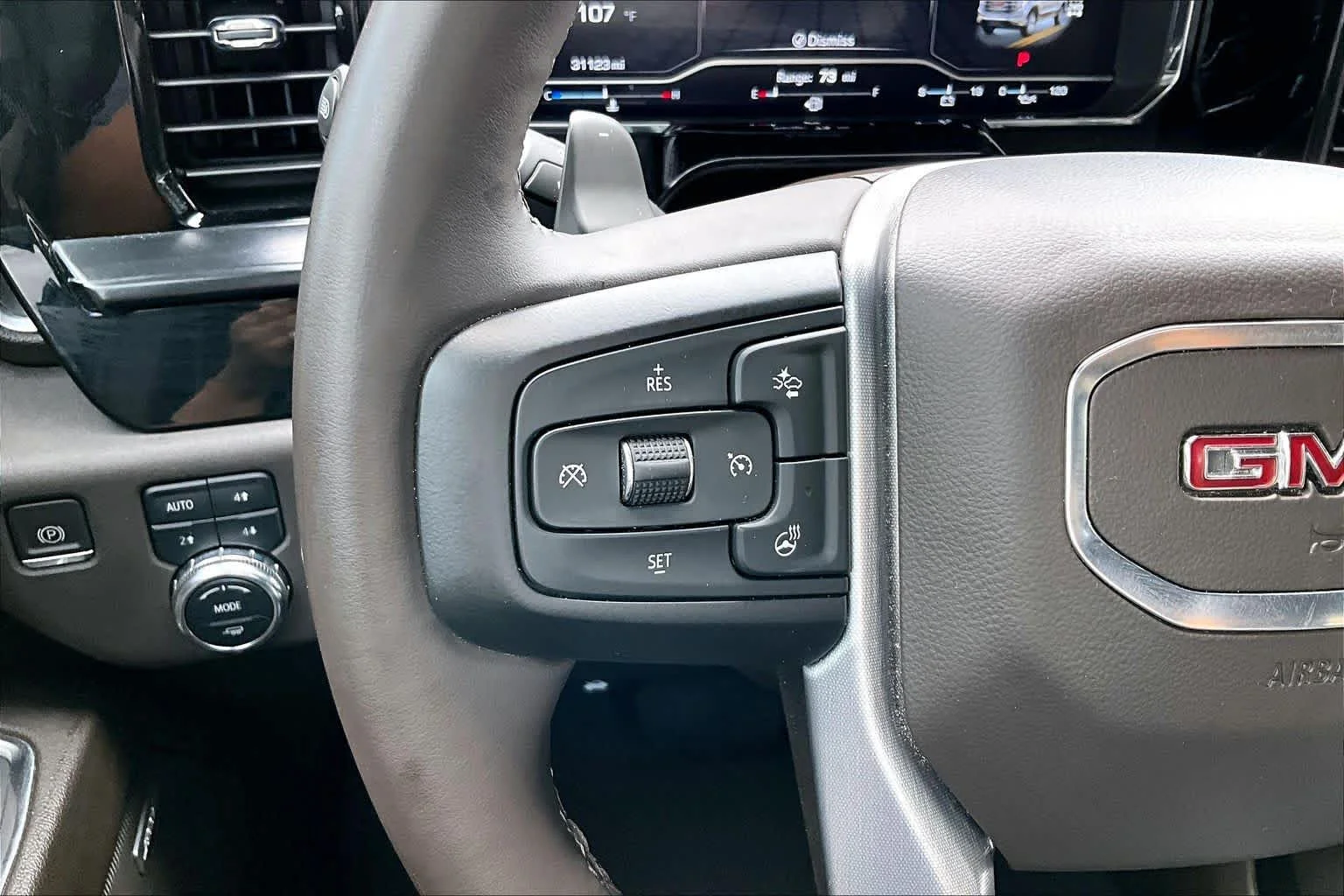 Used 2023 Sterling Metallic GMC SLT image 22