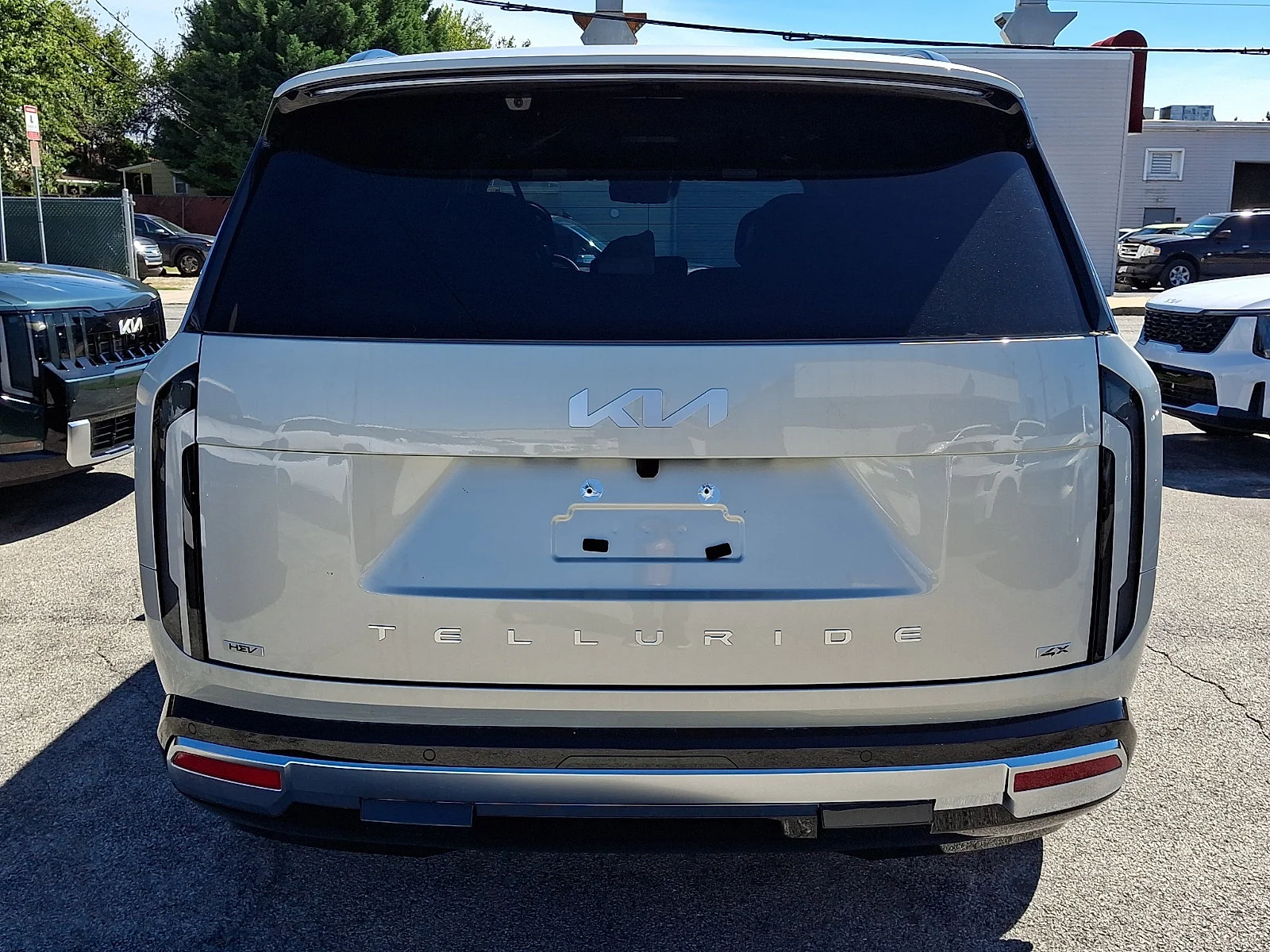 New 2027 Silver Kia SX Prestige image 6