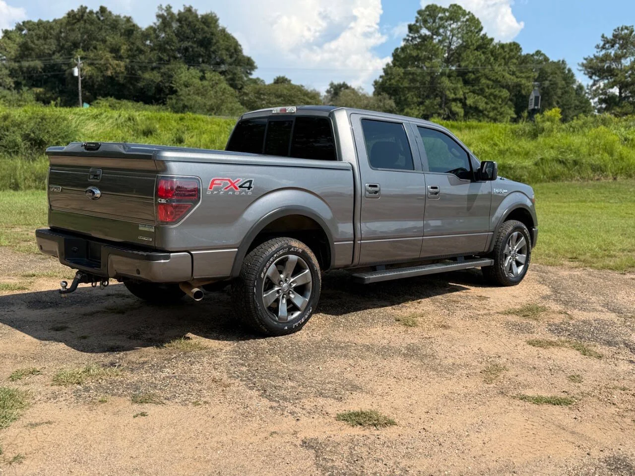 Used 2013 Gray Ford FX4 4x4 4dr SuperCrew Styleside 5.5 ft. SB image 5