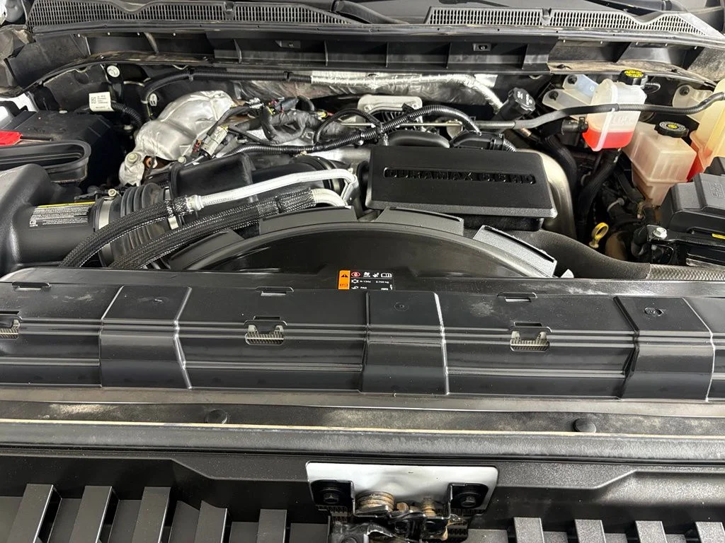 Used 2024 White GMC Denali image 51