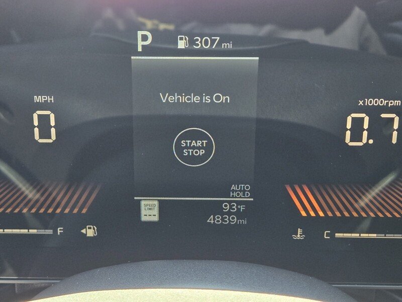 Used 2025 Snow White Pearl KIA LXS FWD image 23